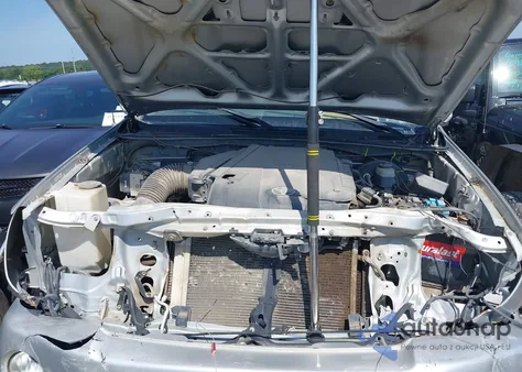 2007 Toyota Tacoma Base V6 z USA, uszkodzony, nr VIN 3TMLU42N87M013104